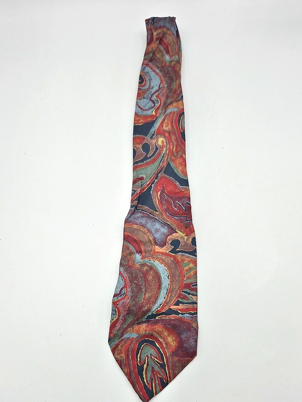 Fendi Paisley Silk Tie in Red & Blue Like New